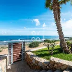 Beachfront Bliss Apt, With Heated Pool, By Oyoostays Torrevieja