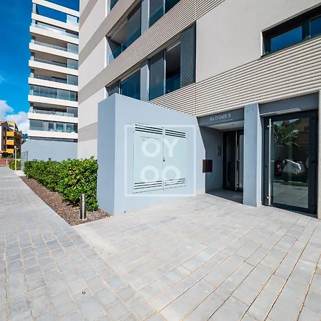Apartmán Beachfront Bliss Apt, With Heated Pool, By Oyoostays Torrevieja